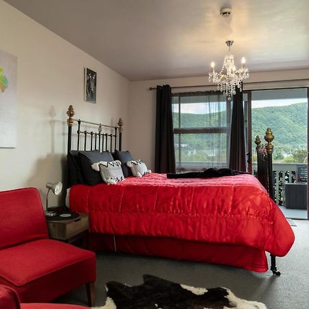 Palmira Lodge Waikawa  ภายนอก รูปภาพ