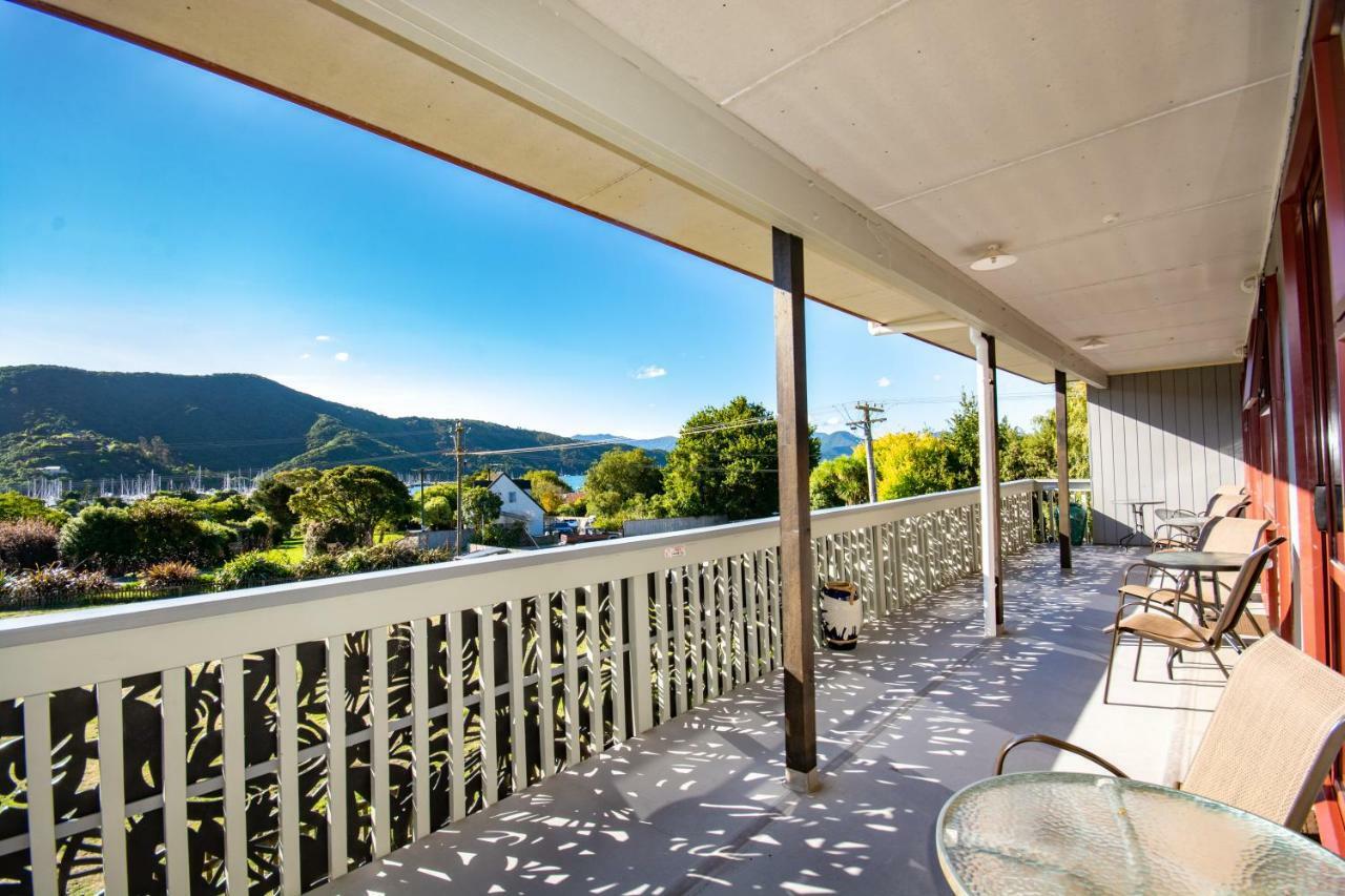 Palmira Lodge Waikawa  ภายนอก รูปภาพ