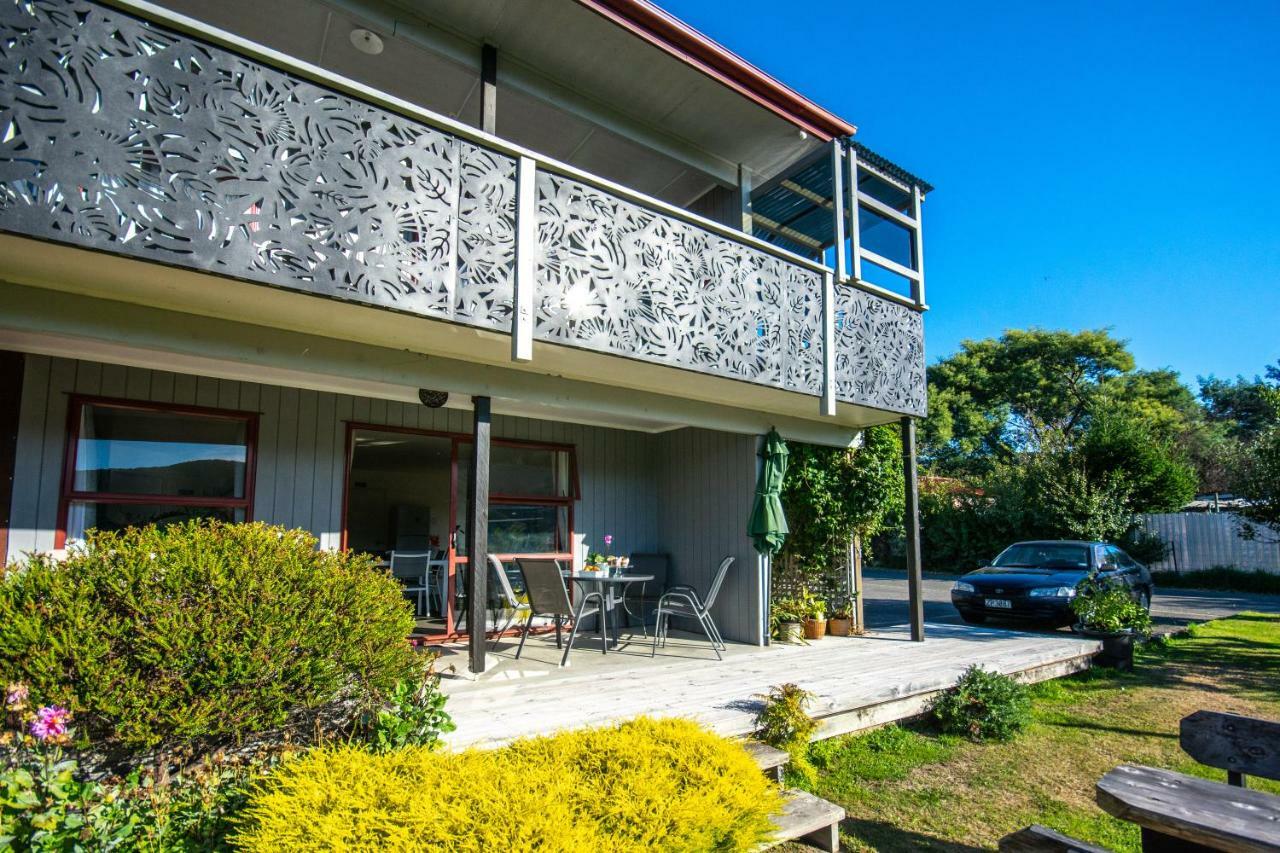 Palmira Lodge Waikawa  ภายนอก รูปภาพ