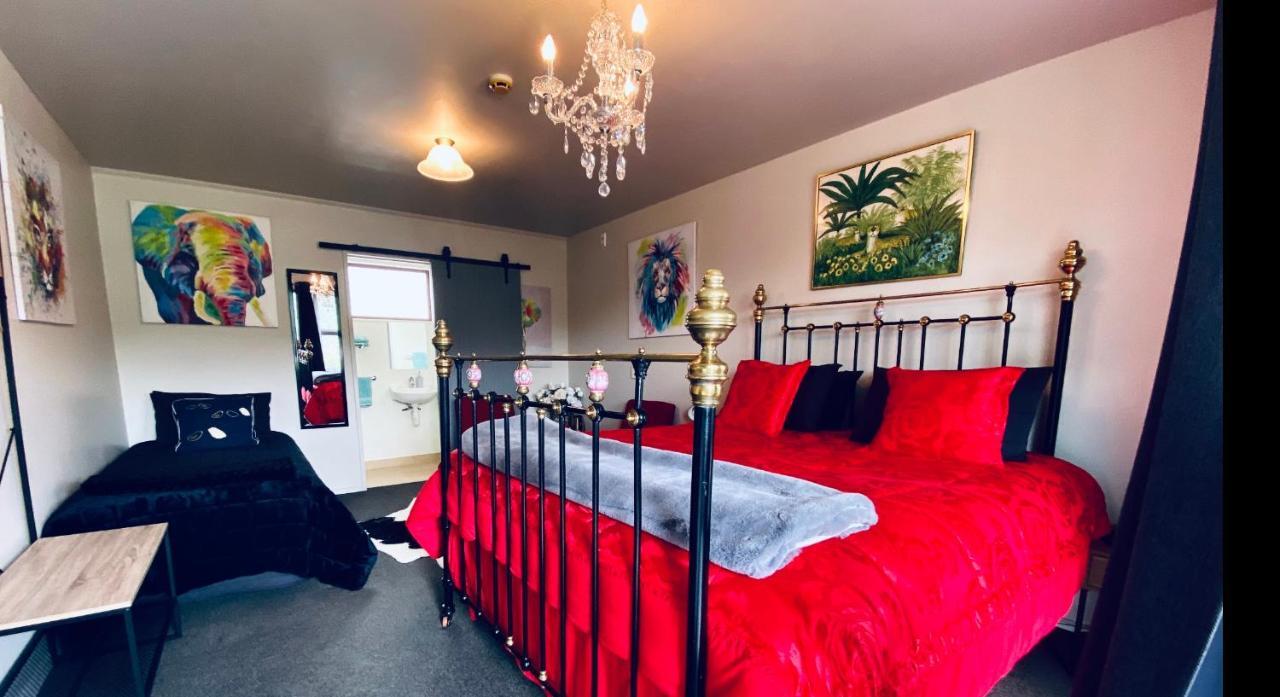 Palmira Lodge Waikawa  ภายนอก รูปภาพ